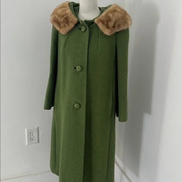 Vintage Green Wool Peacoat With Genuine Mink Collar - Picture 2 of 7